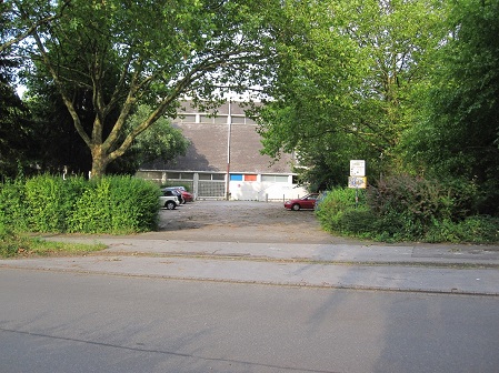 Parkplatz Einfahrt